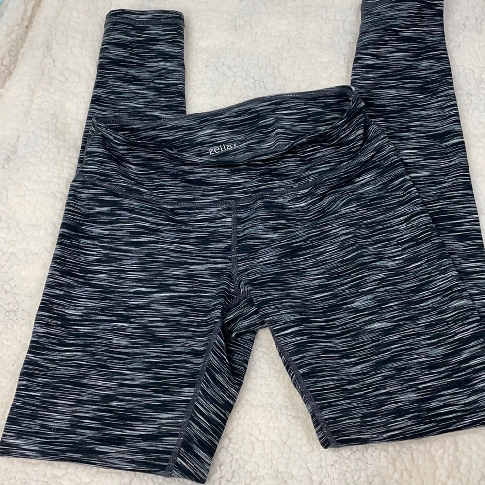 ZELLA Black and White Leggings